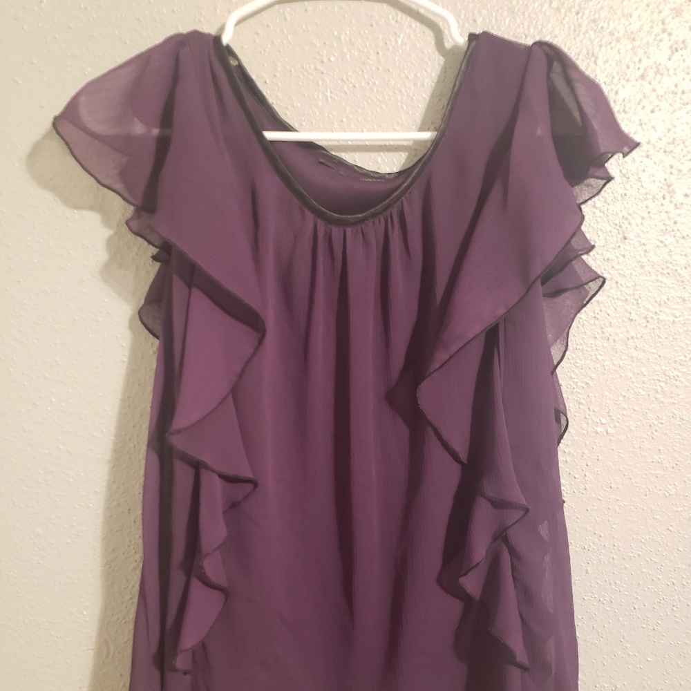 Purple tank top with Satin collar